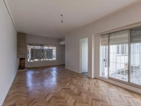 Depto Tipo Casa 5 ambientes con 2 baños