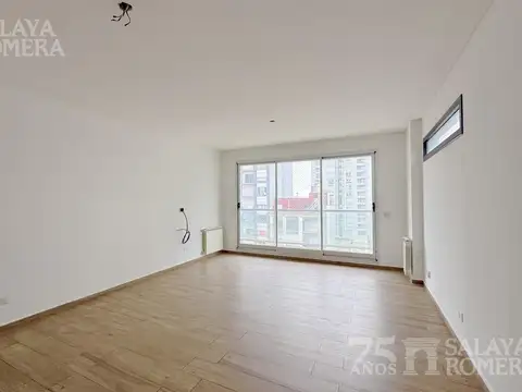 Departamento en Alquiler en Olivos Vias/Rio, USD 1.700