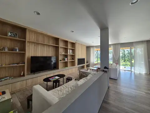 Casa en Alquiler Temporal en Nordelta Carpinchos, USD 5.250