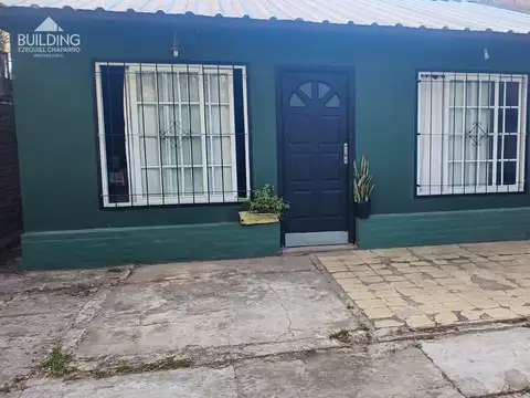 CASA EN BERISSO CALLE 174 ENTRE 35 Y 36  . PROPIEDAD IDEAL PARA PRIMER VIVIENDA O INVERSION. ZONA TR