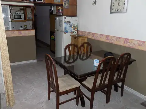 Depto Tipo Casa en Venta en Valentin Alsina, USD 65.000