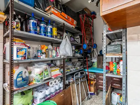 Casa 5 ambientes con 2 baños