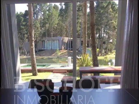 Casa en Venta en Pinamar, USD 440.000