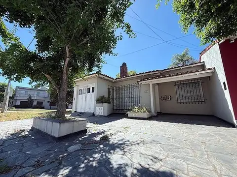 CHALET APTO A CREDITO / A POCAS CUADRAS DE LA ESTACION