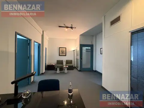 Venta de Oficina en Bouchard al 600