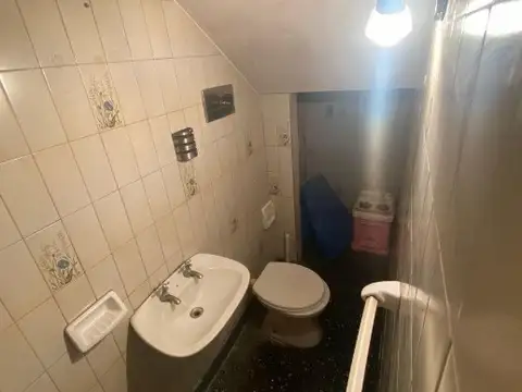 Depto Tipo Casa 4 ambientes con 2 baños