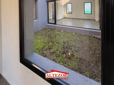 Casa en venta - Barrio Santa Sofía