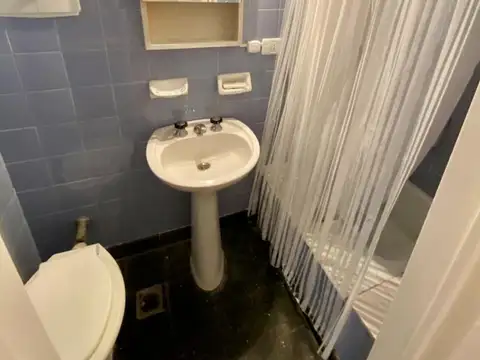 Aguilar 2400, Piso 5