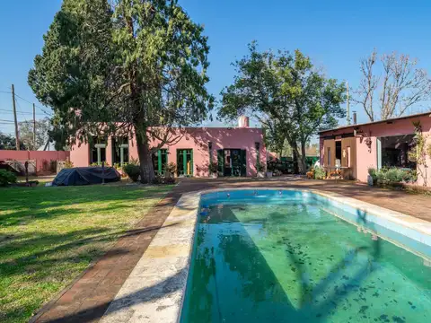 Casa en Terreno de 4.000 m2 - Apto para Construcción - Ideal Desarrollo en Manzanares