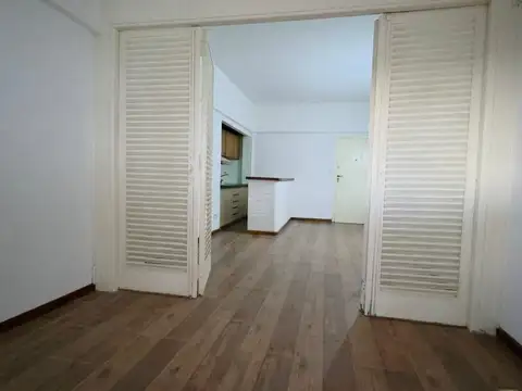 MONOAMBIENTE Juan Bautista Alberdi 530 2º Piso por escalera  SIN MASCOTA 