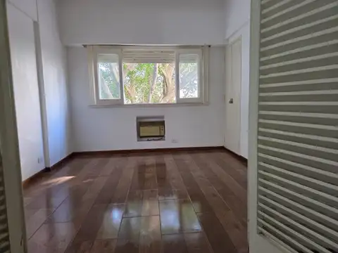 Departamento en Alquiler en Olivos, $ 450.000