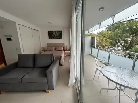 Aristobulo Del Valle Jc4332111jcni 1600, Piso 1