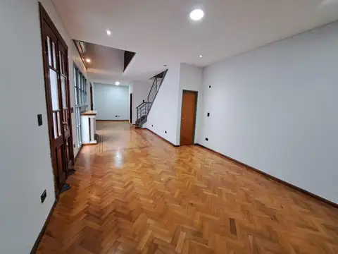 Depto Tipo Casa en Alquiler 20 años