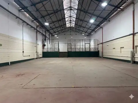 Alquiler depósito y oficinas en barracas mixtura 2