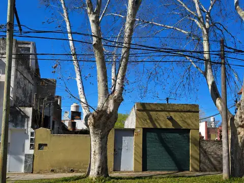 Venta lote Tres de Febrero caseros.