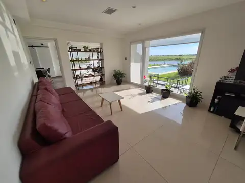 Calle El Deslinde 1300