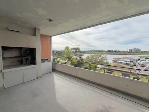 Departamento en Alquiler de 3 ambientes