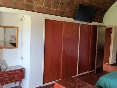 VENTA CASA COUNTRY PERMUTA ESCUCHA OFERTA