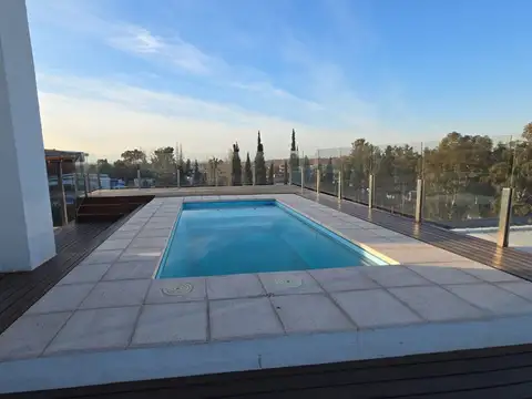 Departamento en Venta con 2 cocheras