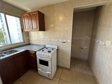 Departamento en Alquiler en Lanus Este, $ 675.000