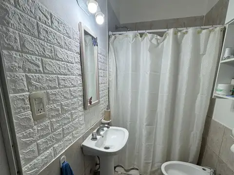 Depto Tipo Casa 3 ambientes con 2 baños