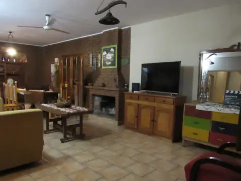 Vicente Casares  1500 1500