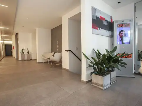 SEMIPISO 4 AMBIENTES CON COCHERA EN VILLA DEL PARQUE