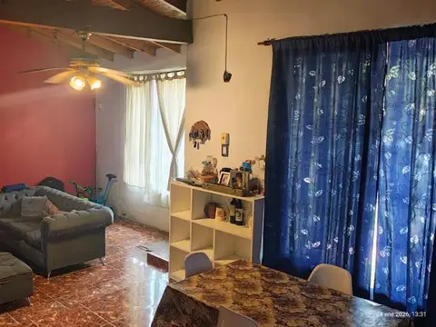 Casa 5 ambientes con 3 baños