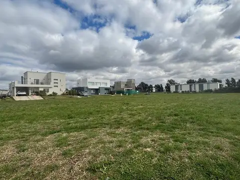 Terreno en Venta de 1053,0 m2