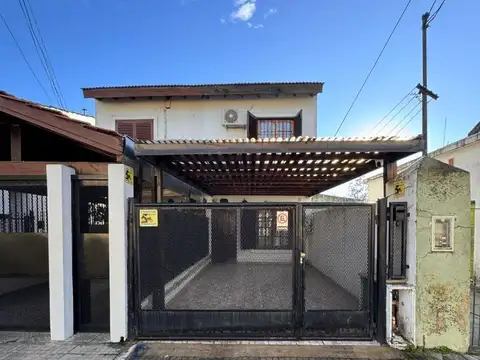 EN VENTA DUPLEX 3 AMBIENTES EN MERLO SUR