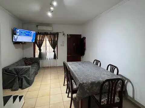 Depto Tipo Casa en Venta de 3 ambientes