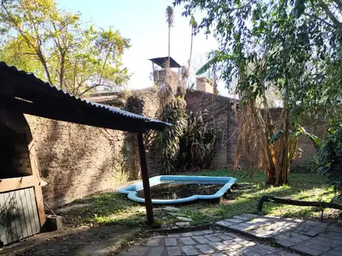 Casa 4 ambientes con 1 baño