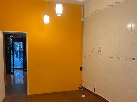 Local en Venta en Chacarita, USD 135.000