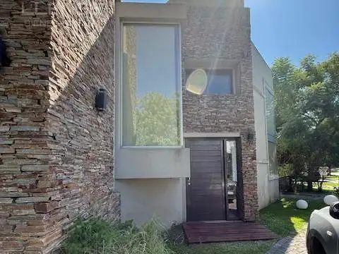 Casa 5 ambientes con piscina en alquiler - Fincas de Iraola 2