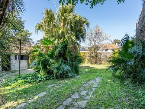 NVO! Lote de 577m2 con casa A Reciclar - Bajo SI