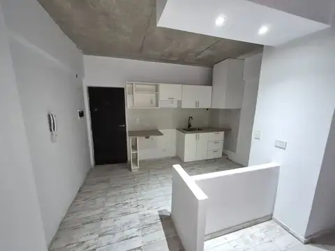 Maipu 1300