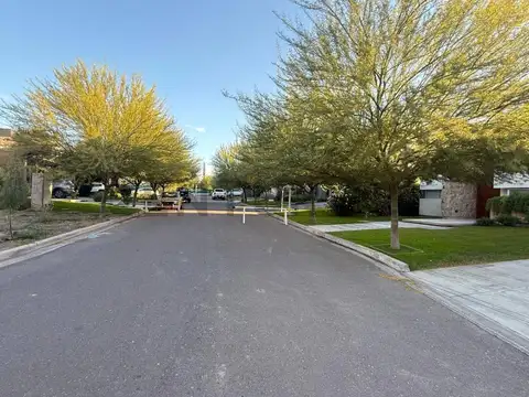Century21 López ofrece a la venta Lote en Barrio Privado Los Teros, Guaymallén.