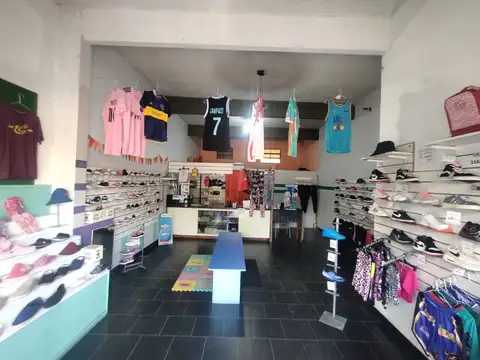 Local en Venta Via Púb.