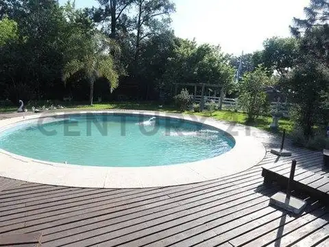 VENTA CASA 4 AMB CON PILETA EN GUERNICA