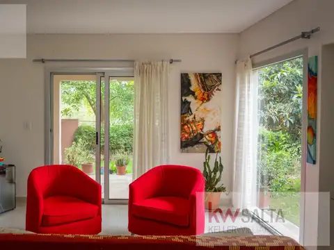 CASA EN VENTA 4 DORMITORIOS - VAQUEROS