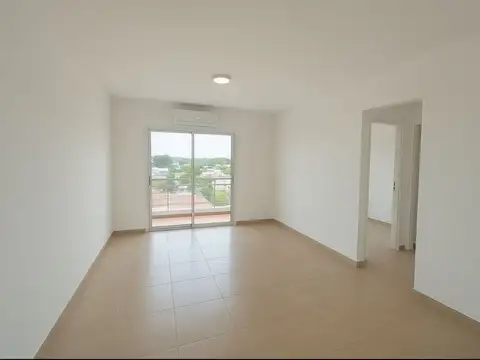 Departamento 2 ambientes en venta en Bernal
