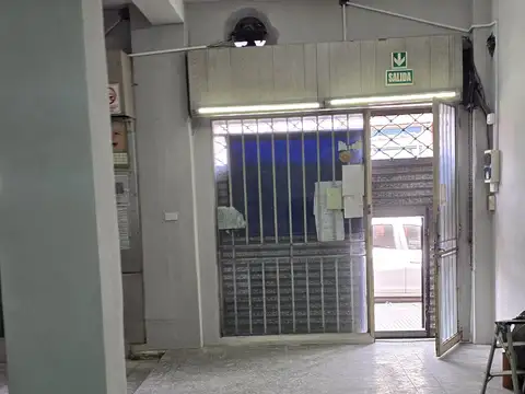 Local en Alquiler en Villa Raffo, $ 1.350.000