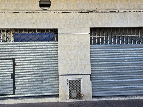 LOCAL 80m2 sobre  AV LOPE  DE VEGA AL 2200  VILLA RAFFO