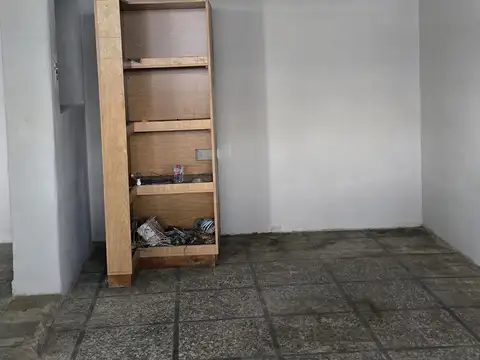 Local en Alquiler Via Púb.