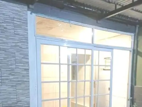 Depto Tipo Casa 6 ambientes con 2 baños