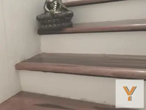 Depto Tipo Casa en Venta de 6 ambientes