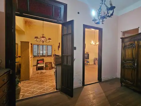 Venta Casa lote propio de 208 m2 aprox en Caseros