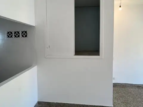 Departamento en Alquiler en Jose Leon Suarez, $ 300.000