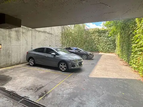 COCHERA Fija  cómodo acceso todo vehículo Porton automatizado control remoto