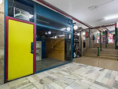 Local en Venta 54 años
